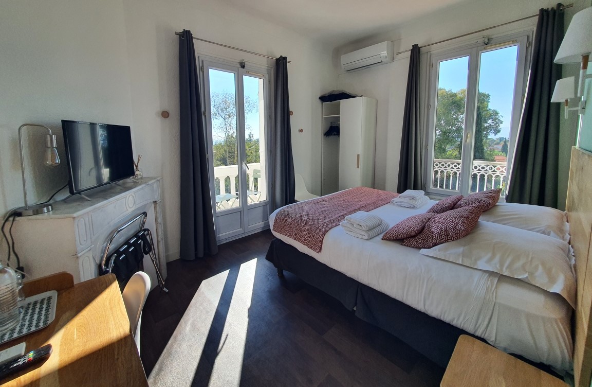 PROFITEZ DE NOS <strong>CHAMBRES RENOVEES