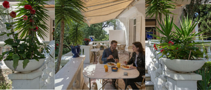 Petit-Déjeuner convivial Le petit déjeuner sur la terrasse.